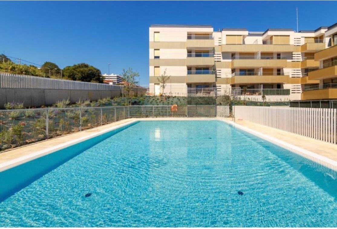 A Estrenar Amplio Con Piscina Y Parking Apartment Getxo Ngoại thất bức ảnh