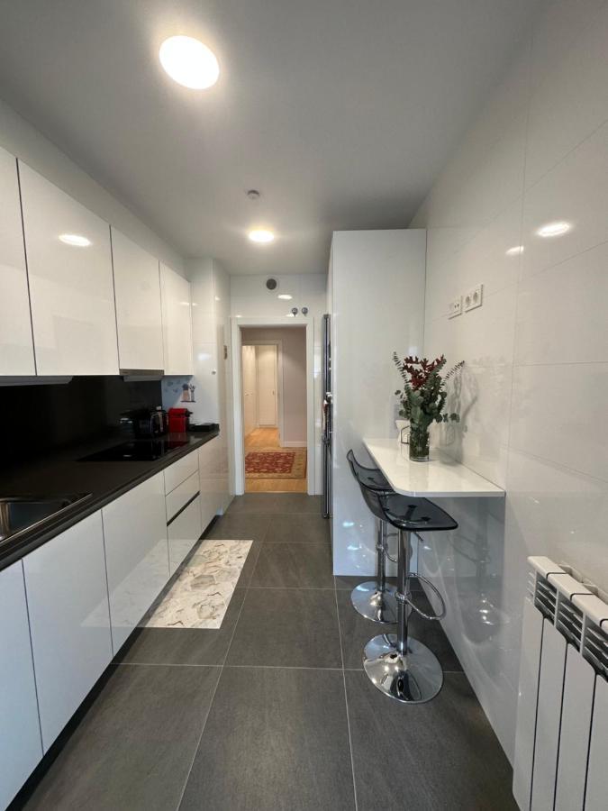 A Estrenar Amplio Con Piscina Y Parking Apartment Getxo Ngoại thất bức ảnh